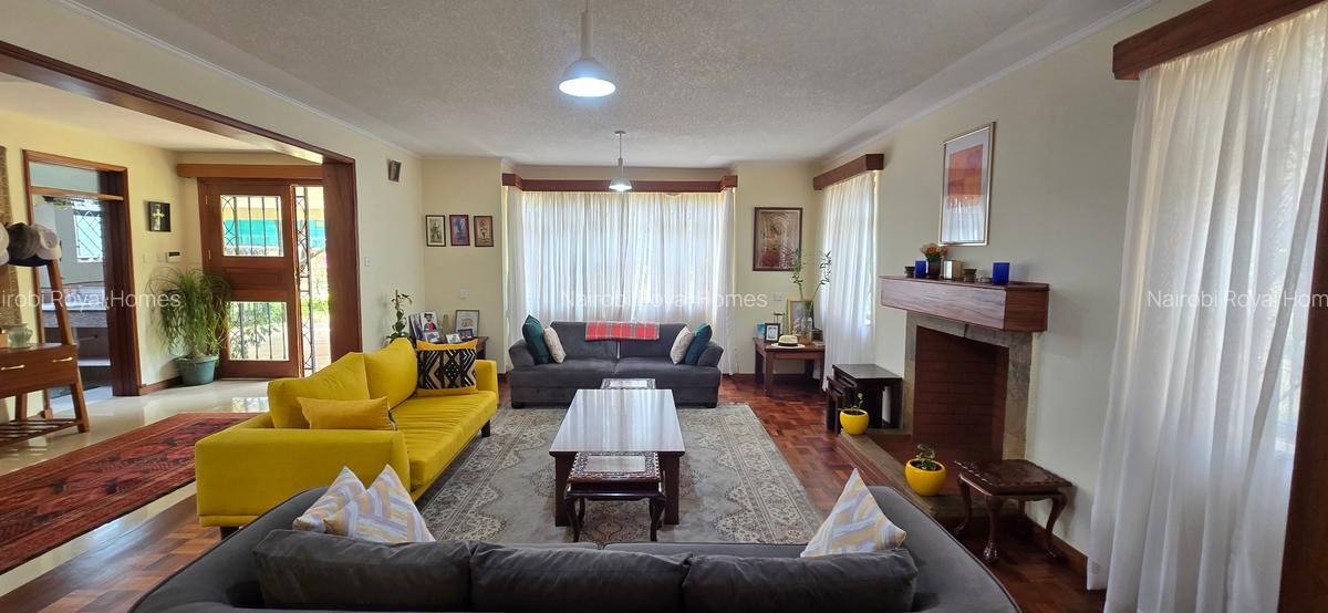 5 Bed Townhouse with En Suite at Lavington Green - 17