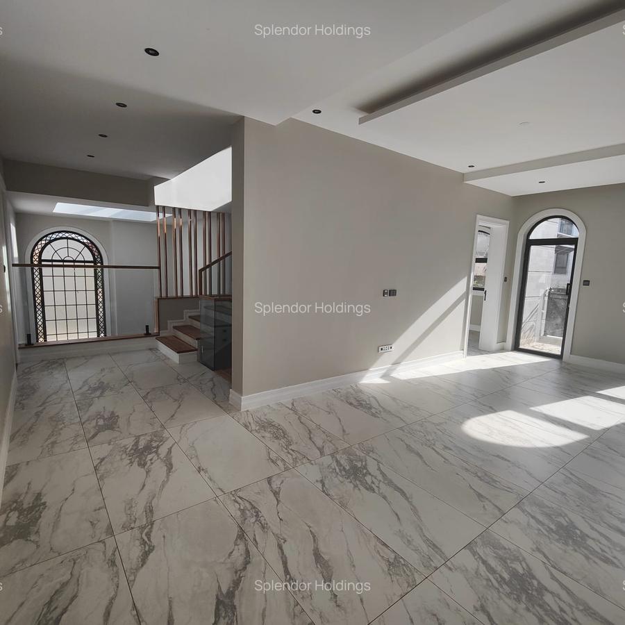 5 Bed Villa with En Suite in Loresho - 17