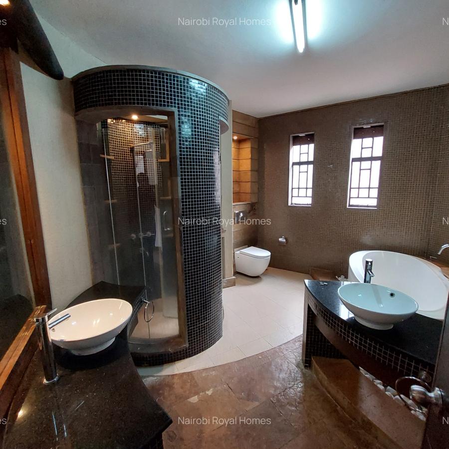 5 Bed House with En Suite at Lake View - 19