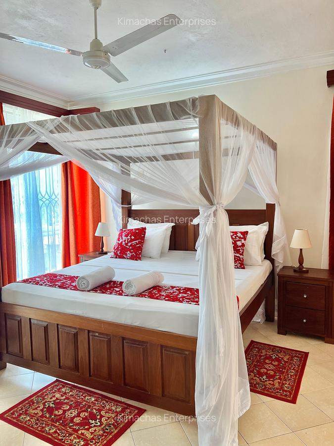 Serviced 3 Bed Apartment with En Suite at Behind Citymall - 15