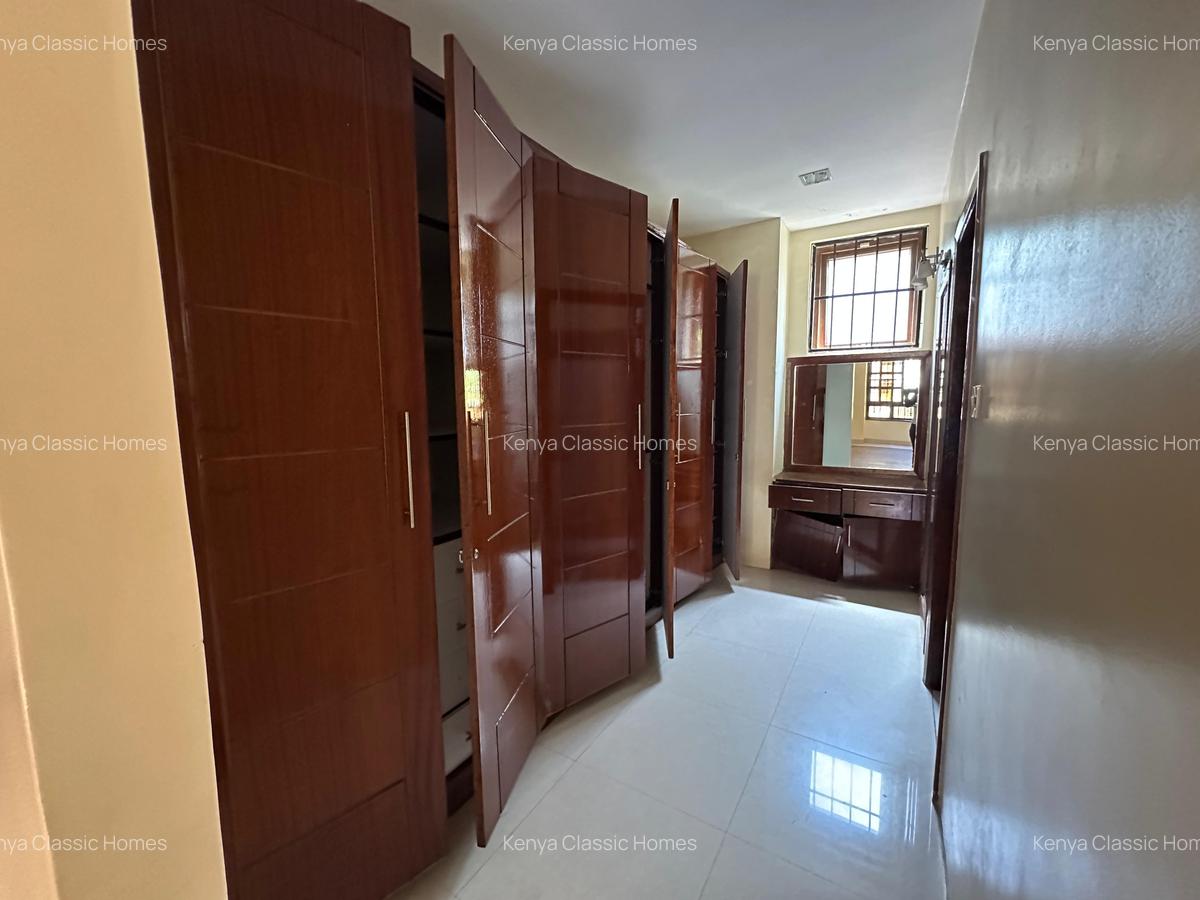 4 Bed Apartment with En Suite at Lavington - 13