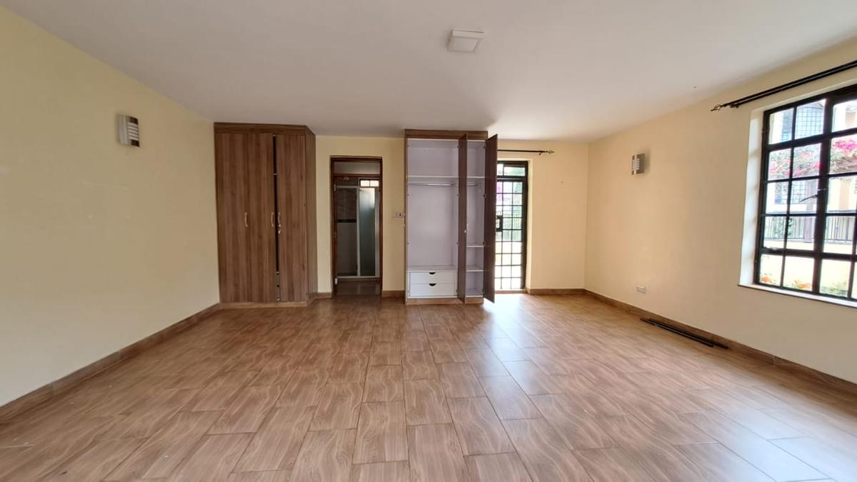 5 Bed Townhouse with En Suite in Westlands Area - 10