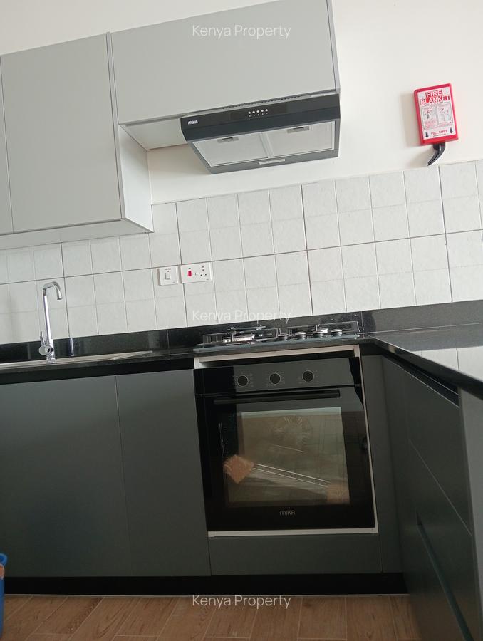 1 Bed Apartment with En Suite in Lavington - 5