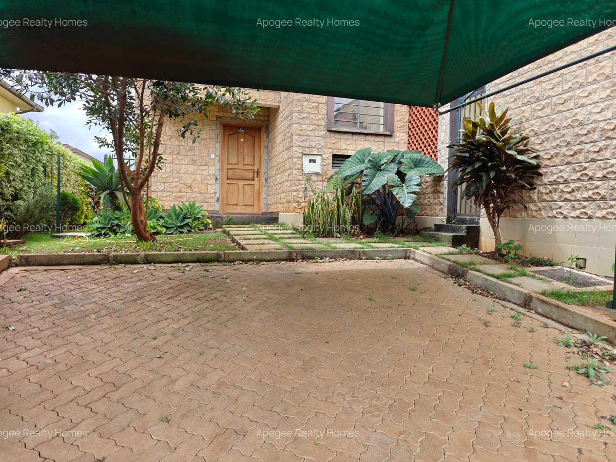 3 Bed House with En Suite at Eden Ville - 19