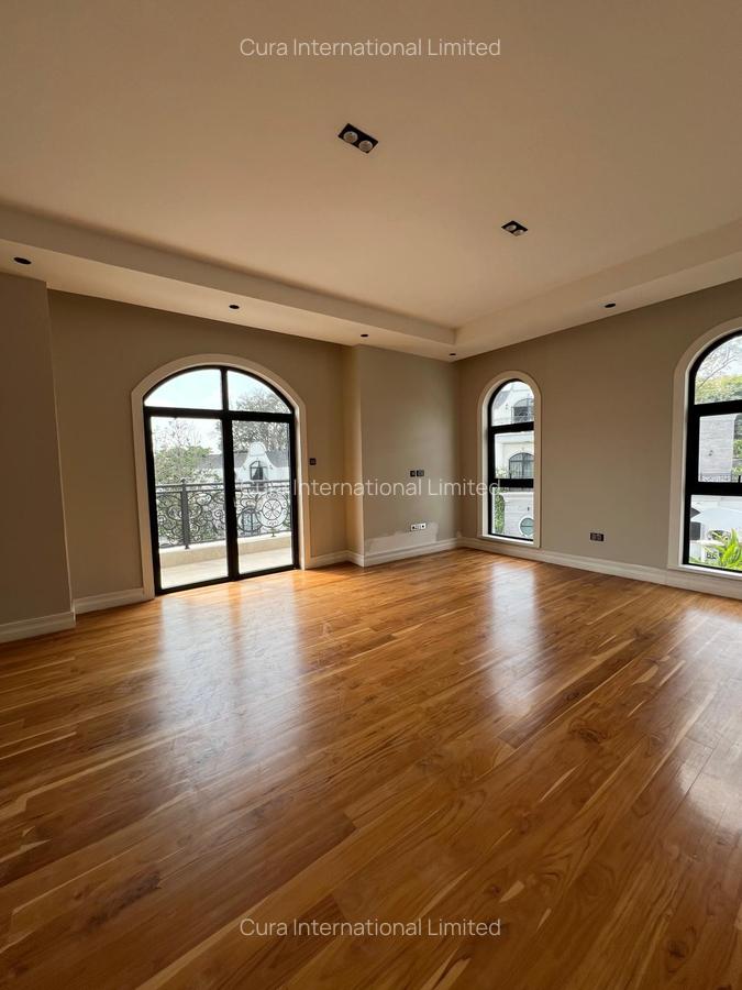 4 Bed Villa with En Suite in Loresho - 3