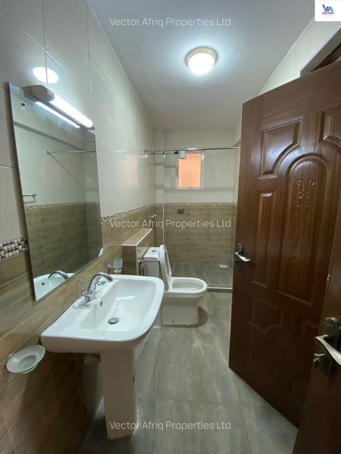 3 Bed Apartment with En Suite in Syokimau - 2