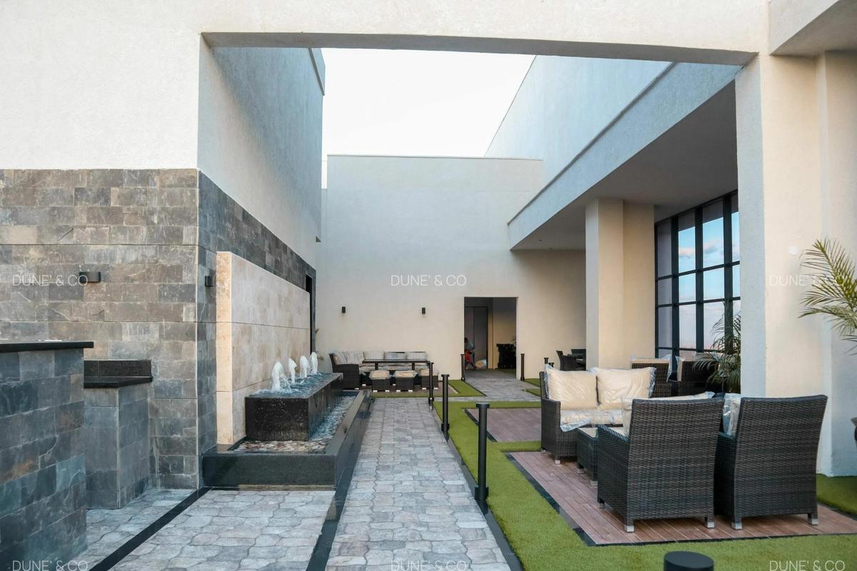 Serviced 1 Bed Apartment with En Suite in Westlands Area - 17