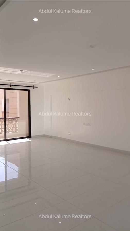 Serviced 3 Bed Apartment with En Suite at Nyali - 8