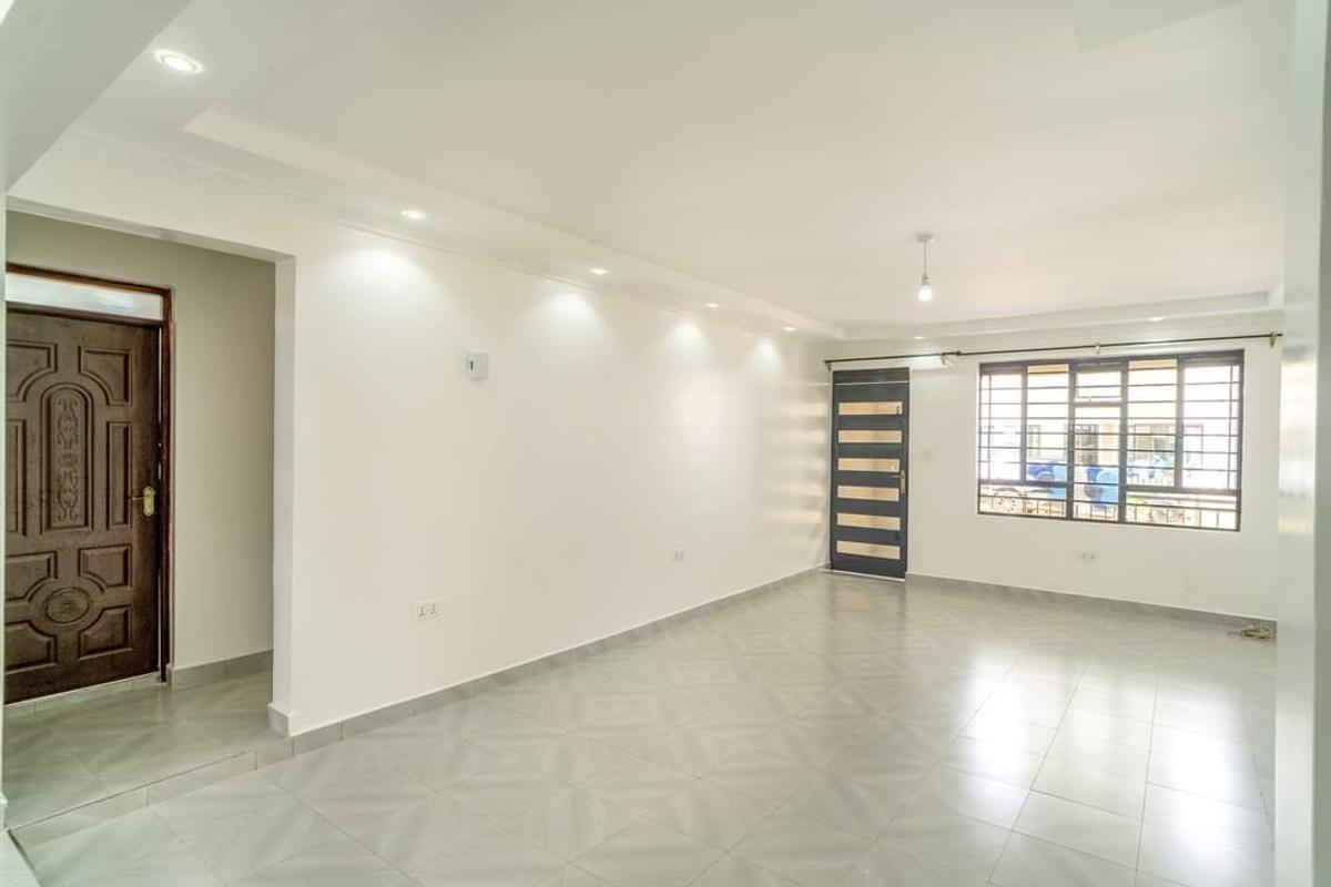 3 Bed Townhouse with En Suite at Acacia - 6