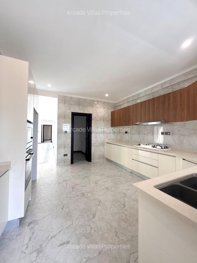 3 Bed Apartment with En Suite in Kileleshwa - 6