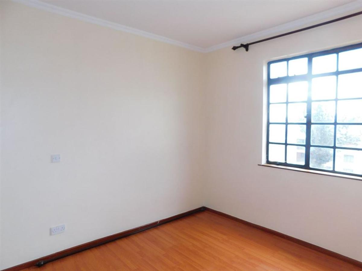 2 Bed Apartment with En Suite at Fourways Junction Estate - 13