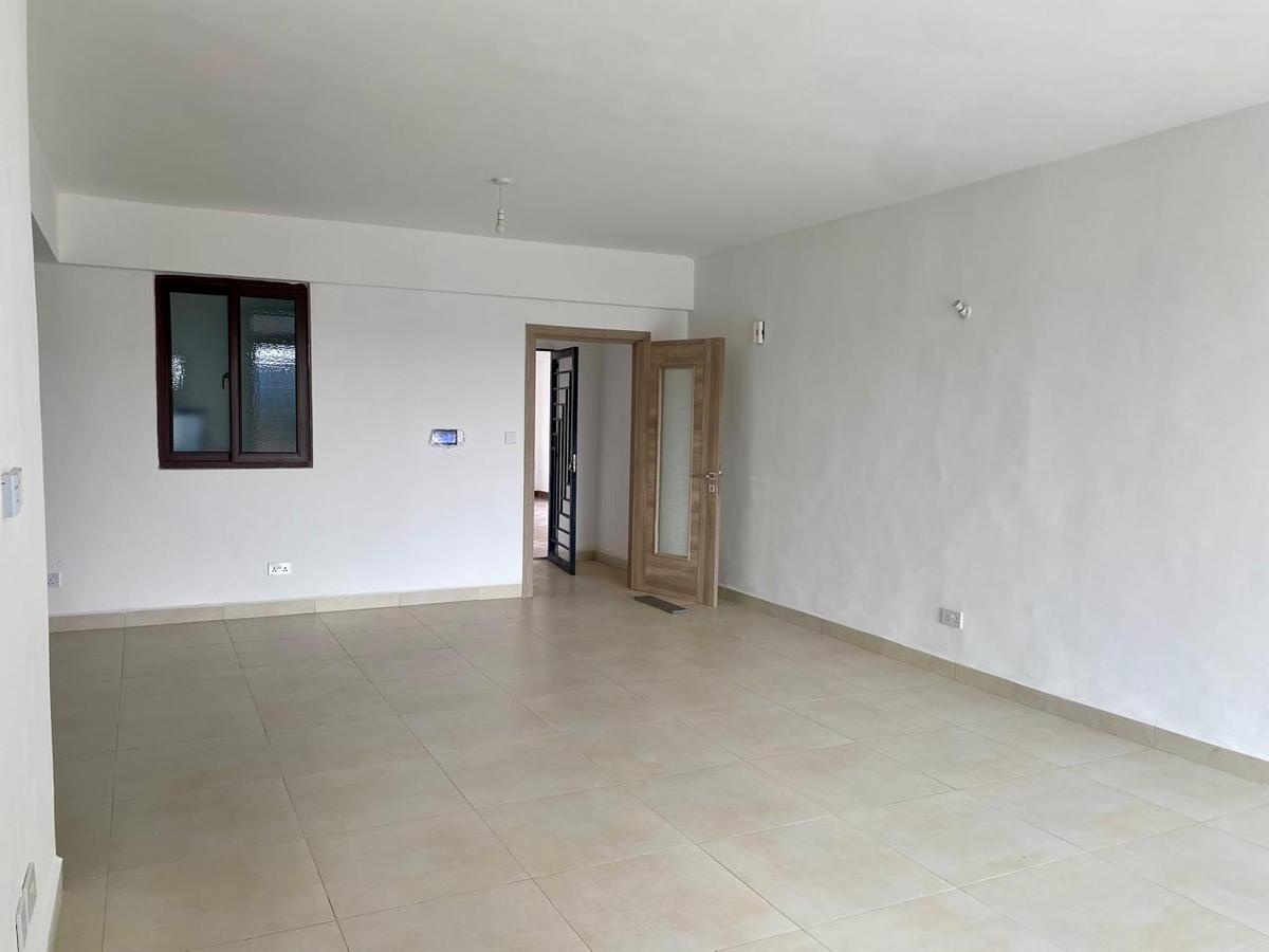 3 Bed Apartment with En Suite at Sports Road - 2