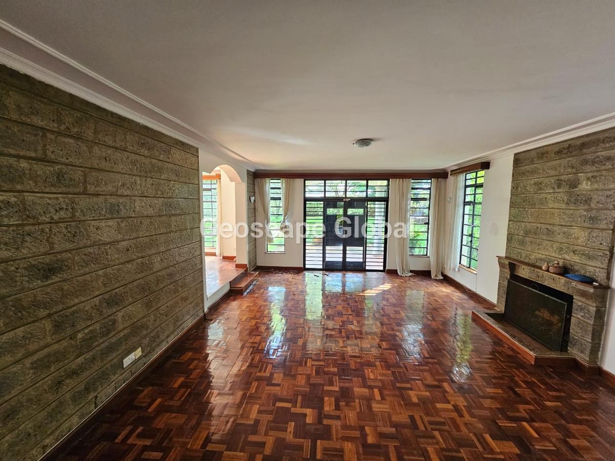 4 Bed House with En Suite in Nyari - 4