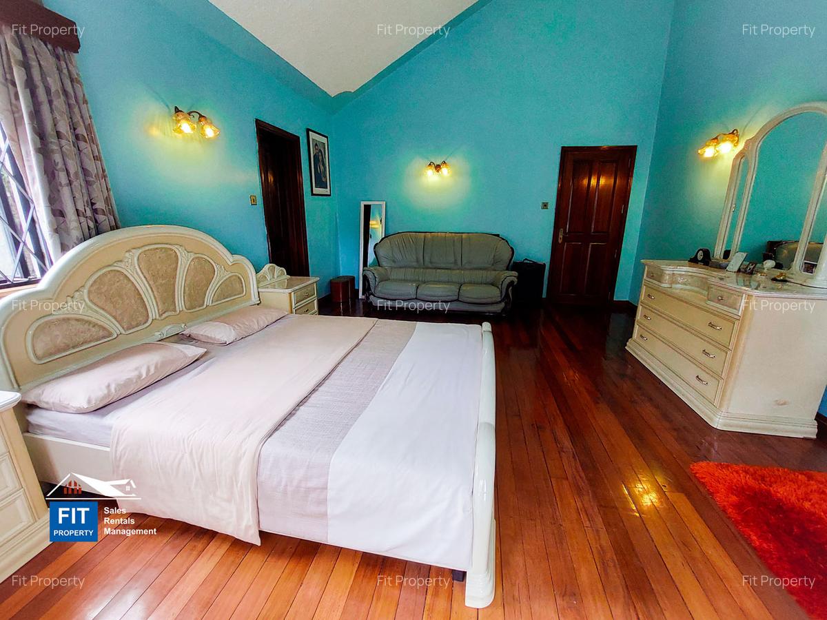 5 Bed House with En Suite at Nairobi - 15