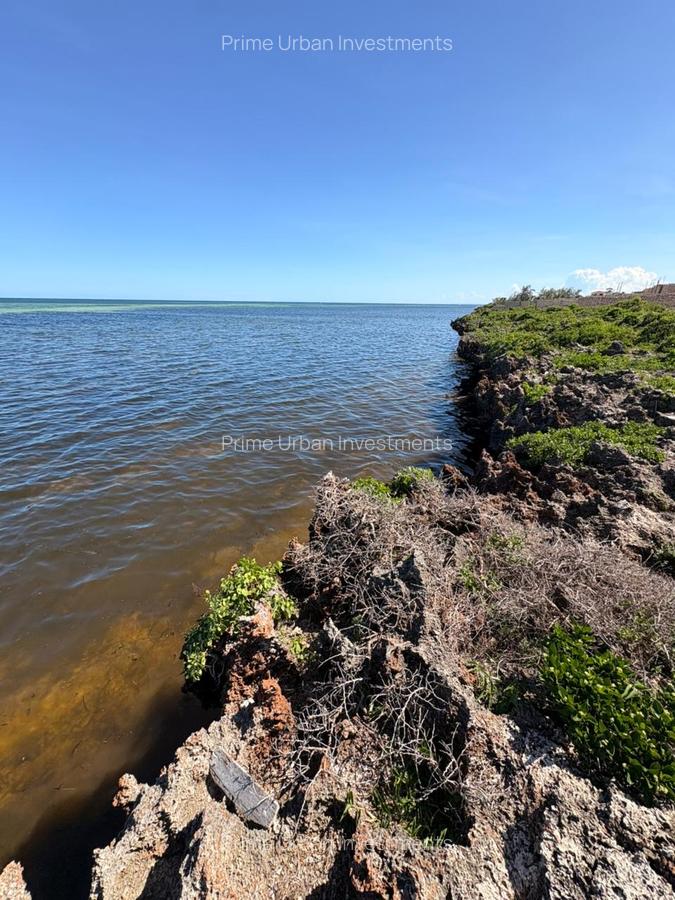 2 ac Land at Watamu Beach- Seafront - 4