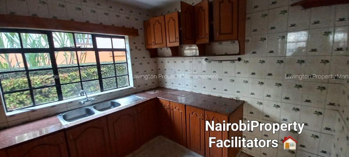4 Bed Townhouse with En Suite at Lavington Green - 6