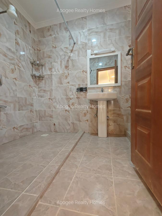 3 Bed Apartment with En Suite at Nairobi - 15