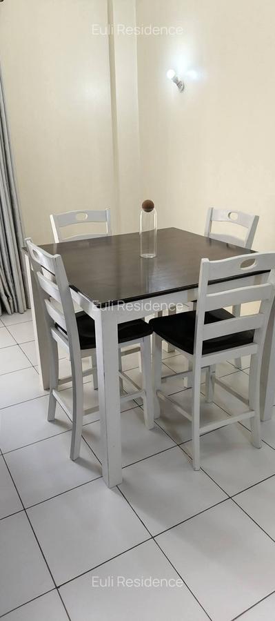 Serviced 2 Bed Apartment with En Suite at Lantana Rd - 4