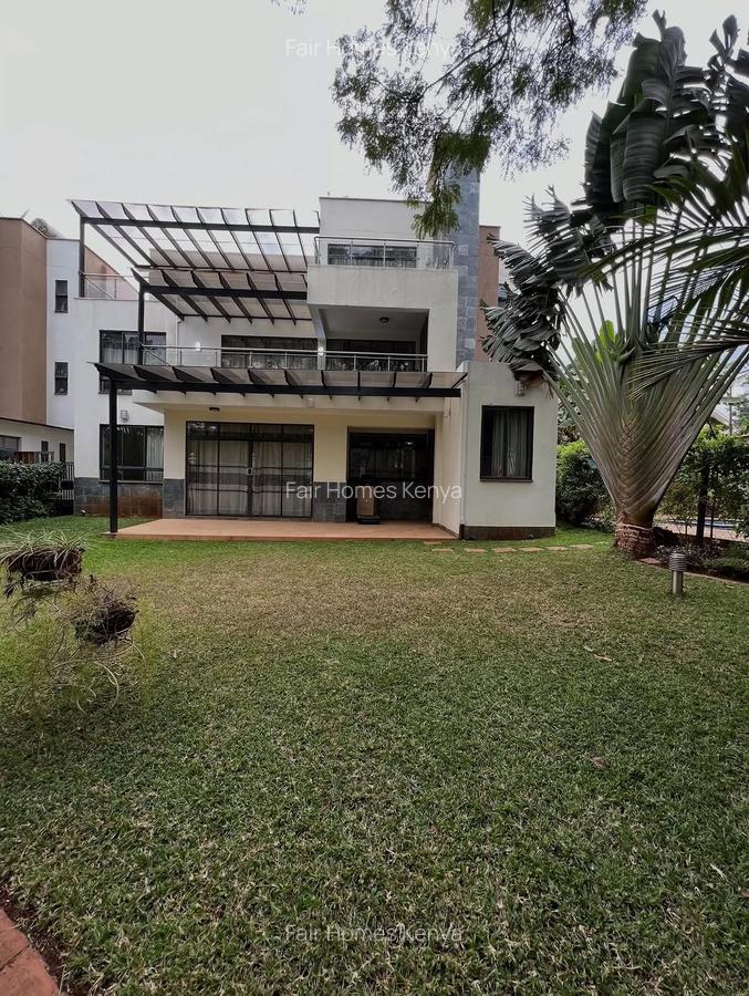5 Bed Townhouse with En Suite at Lavington Green - 5
