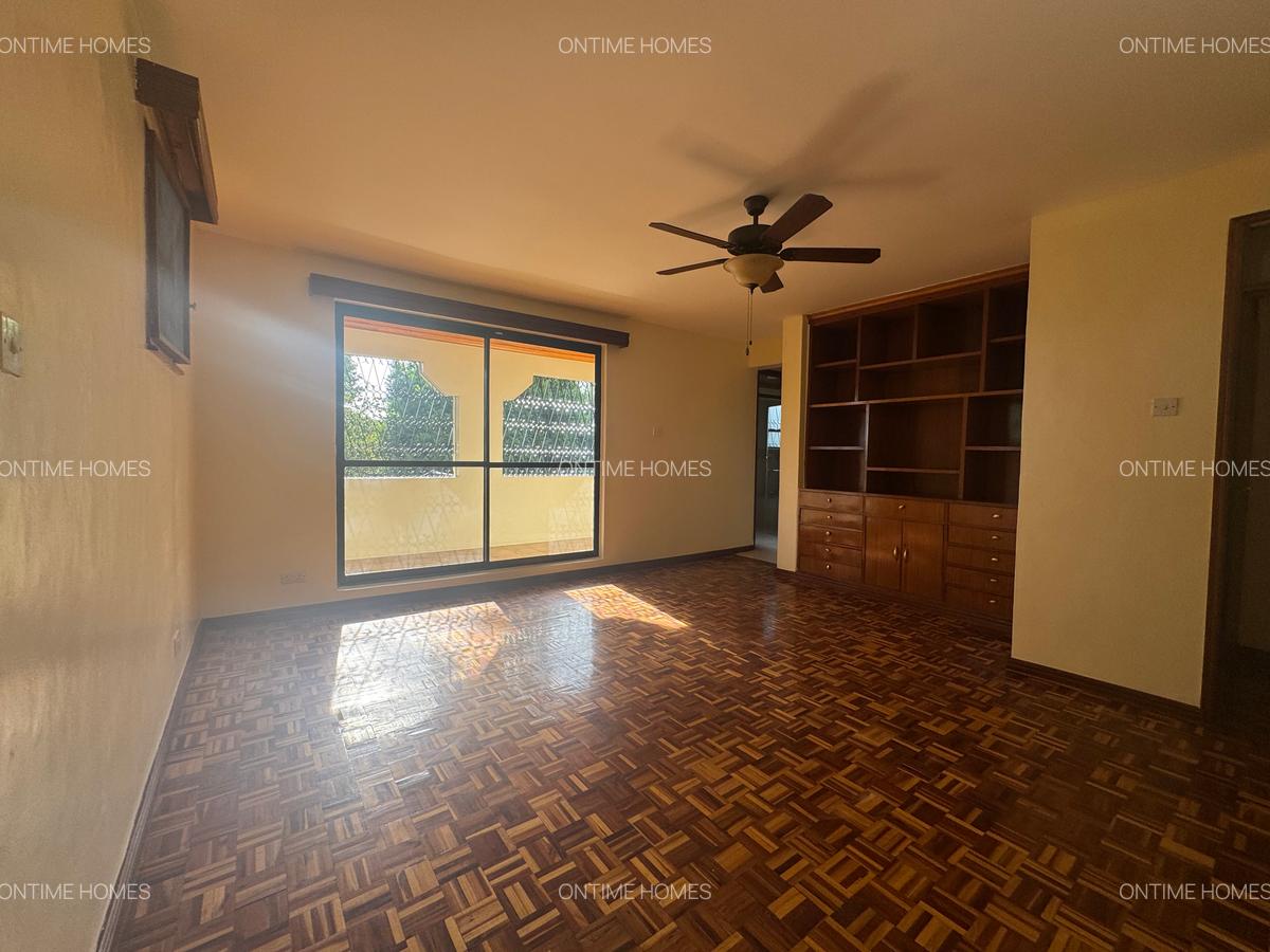 5 Bed House with En Suite at Runda - 12