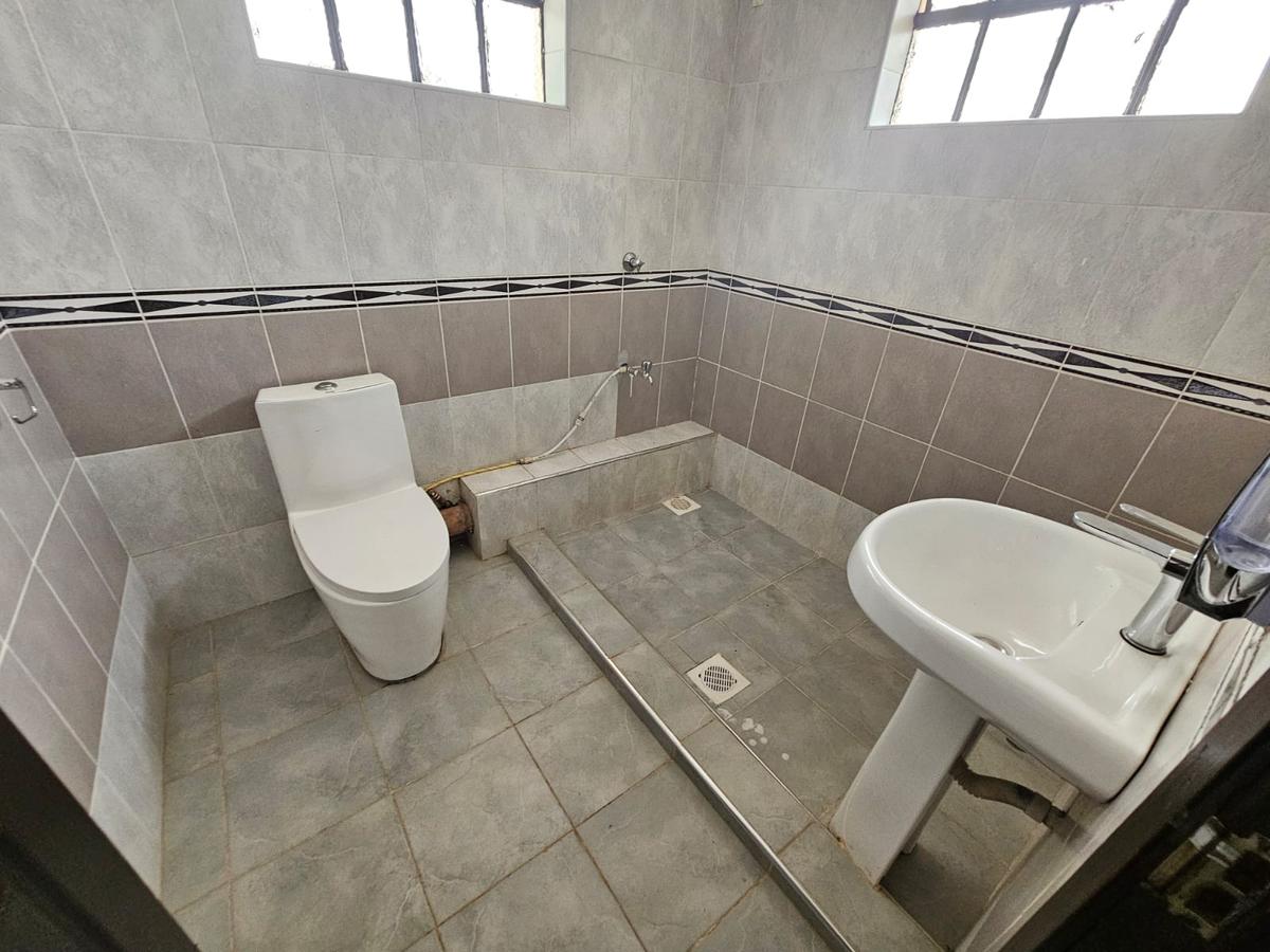 5 Bed House with En Suite in Nyari - 7