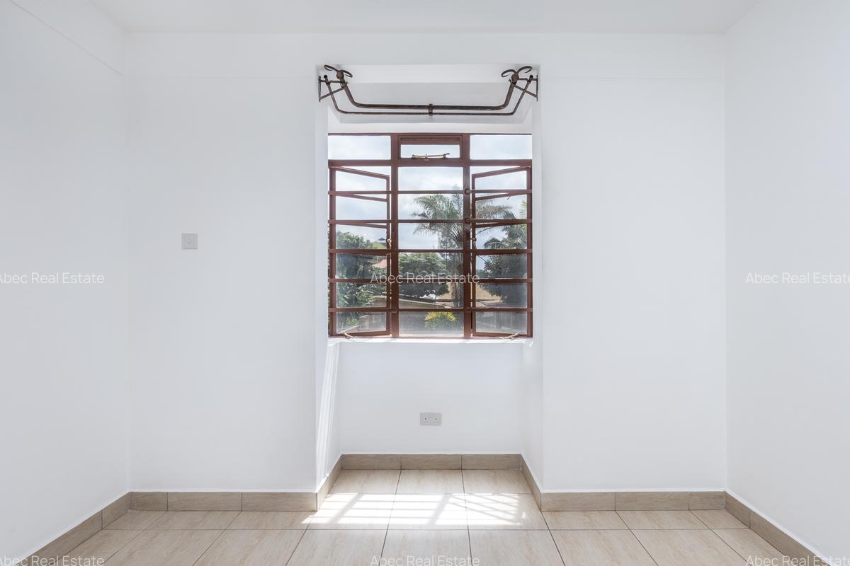 2 Bed Apartment with En Suite at Naivasha Road - 11