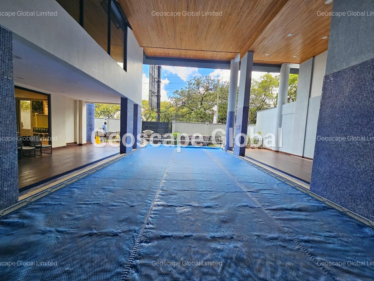 4 Bed Apartment with En Suite in Spring Valley - 1