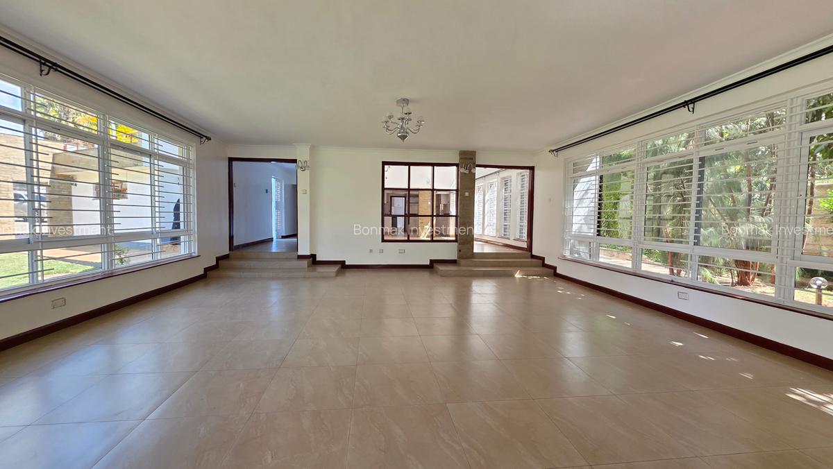 4 Bed House with En Suite at Old Runda - 6