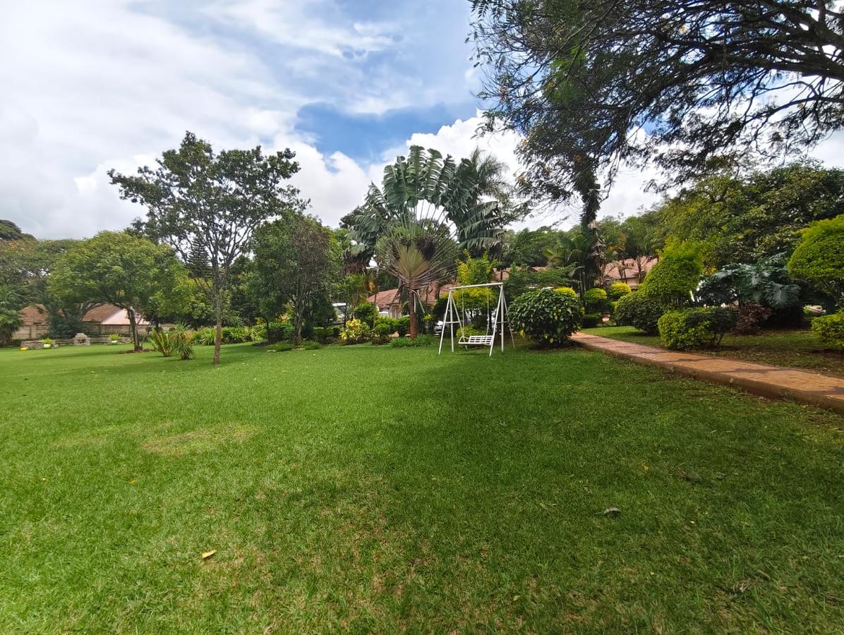 2 Bed House with En Suite at Karen - 10