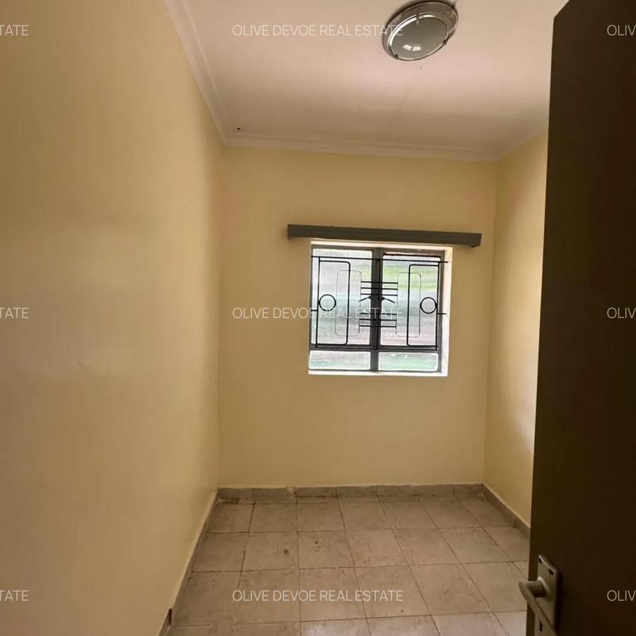 Commercial Property with Parking in State House - 13