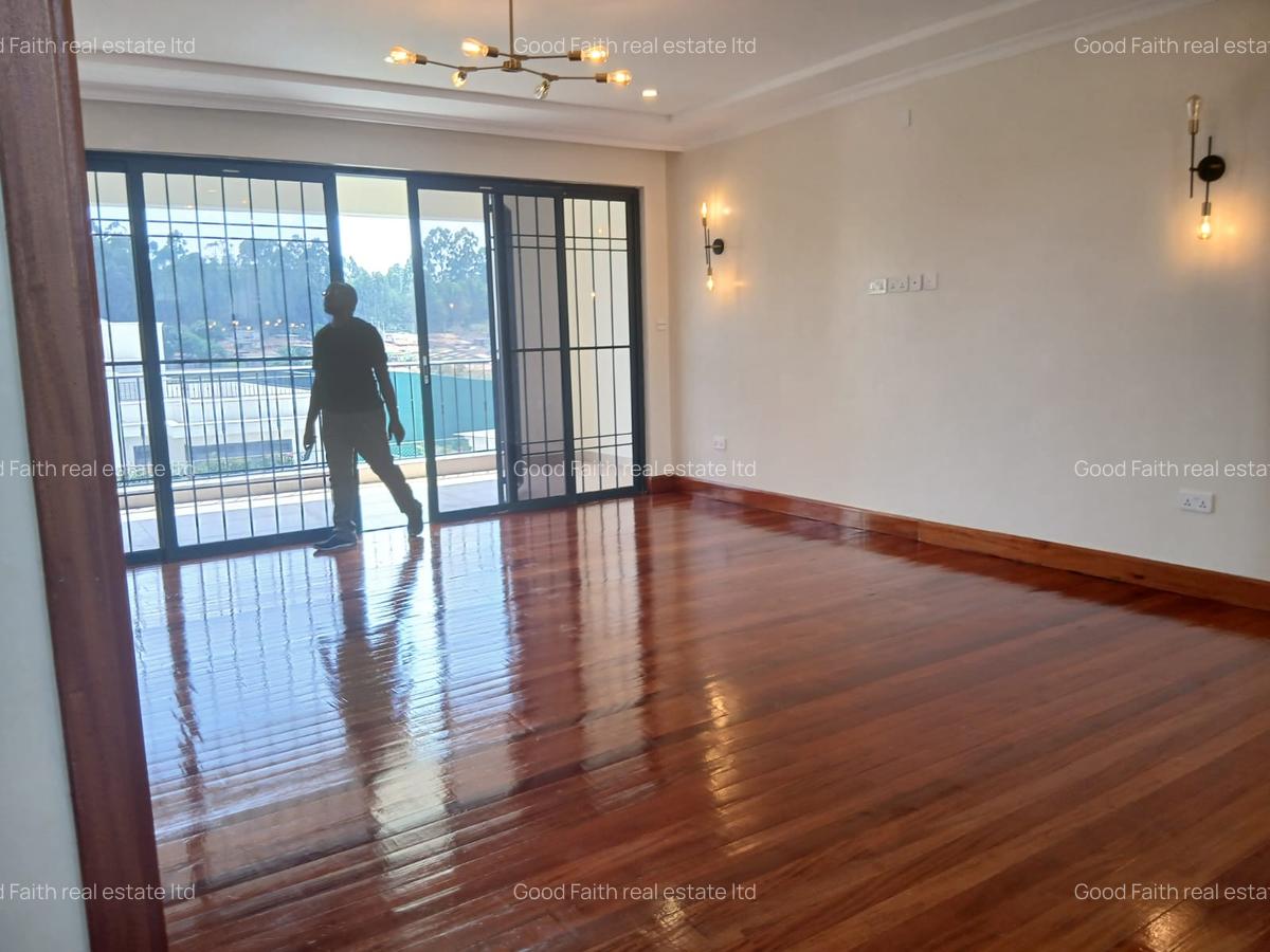 5 Bed House with En Suite in Loresho - 7