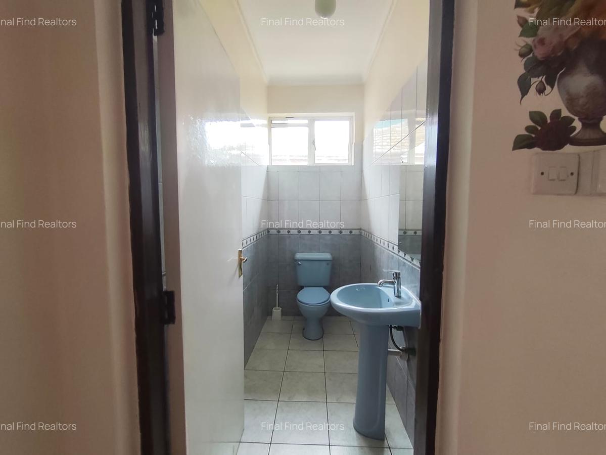 3 Bed Apartment with En Suite in Westlands Area - 16