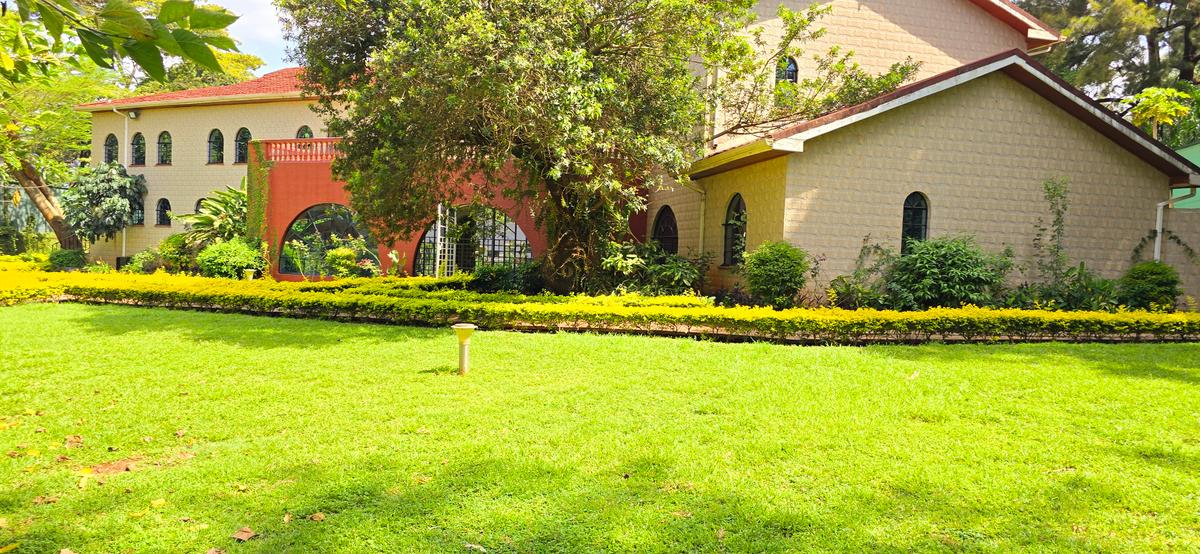 Commercial Property with Service Charge Included at Runda Grove - 4