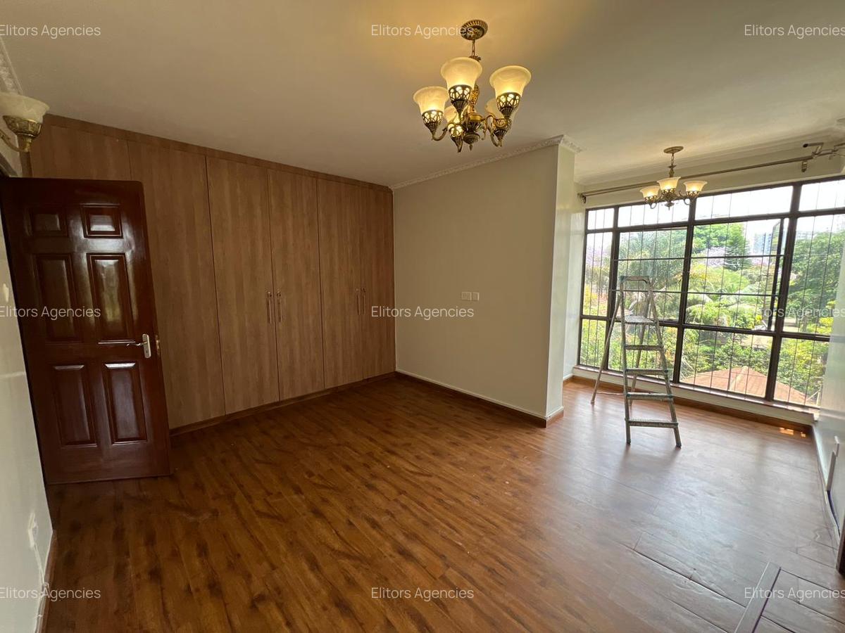 3 Bed Apartment with En Suite at Othaya Road - 10