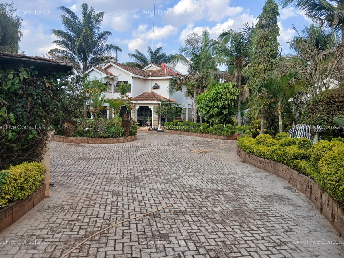 4 Bed Villa with Swimming Pool in Runda - 1