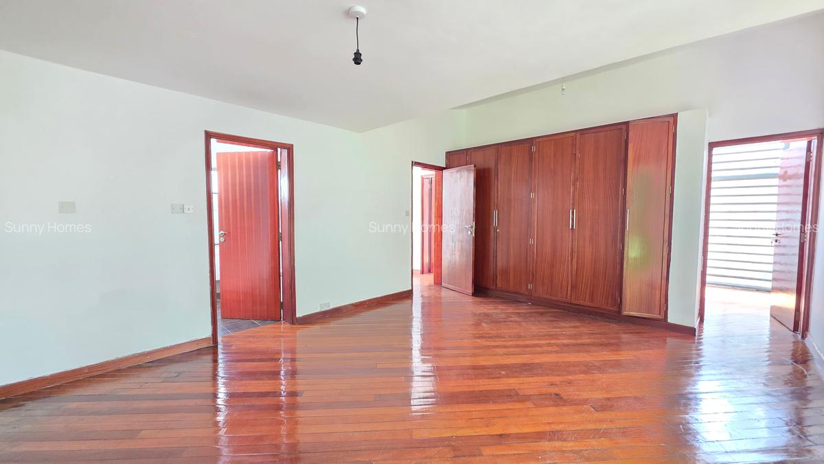 4 Bed Townhouse with En Suite at Convent Drive - 11