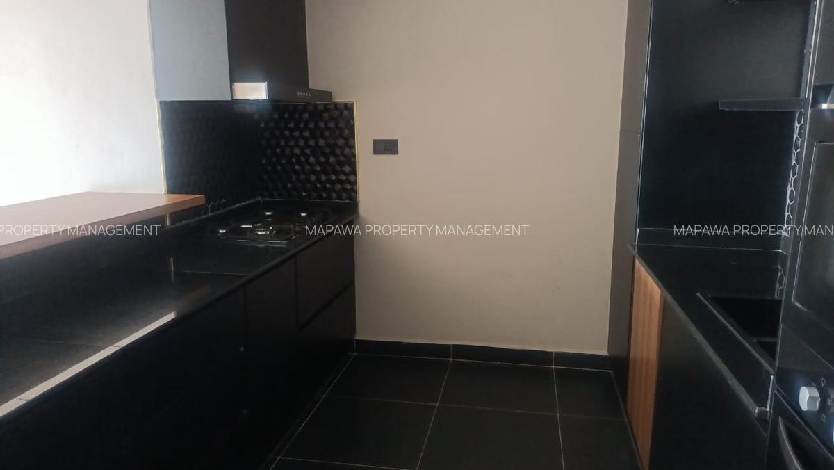 Serviced 3 Bed Apartment with En Suite in Brookside - 7