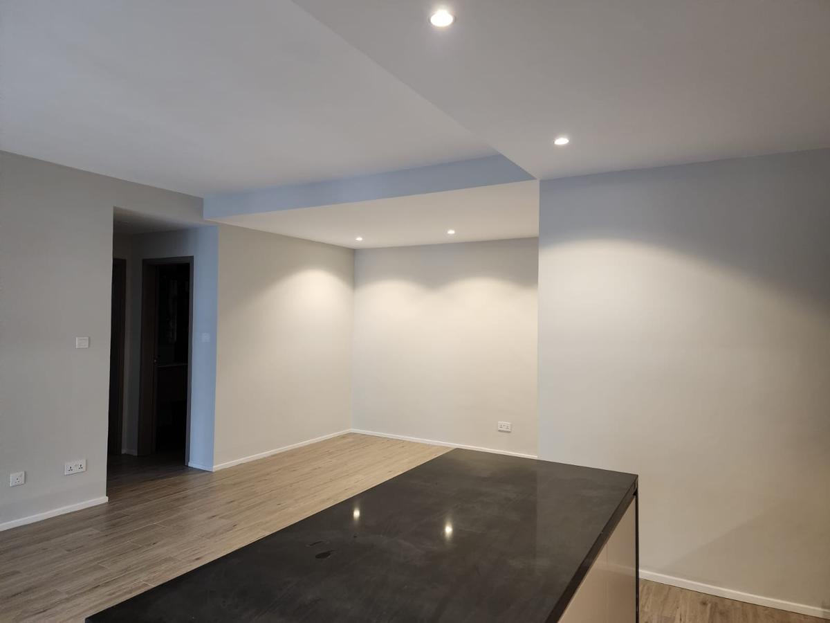 2 Bed Apartment with En Suite in Rosslyn - 5