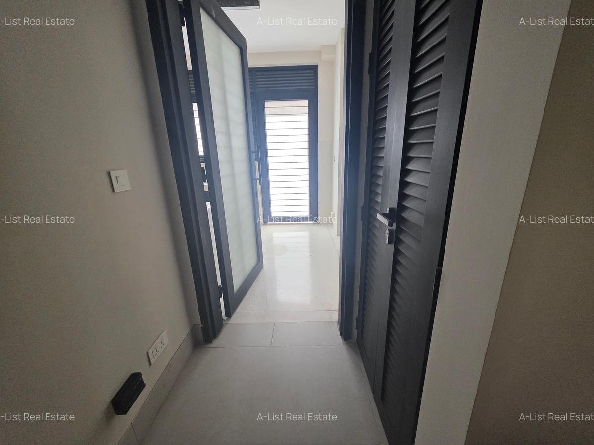 5 Bed Villa with En Suite at Grevilia Grove - 4