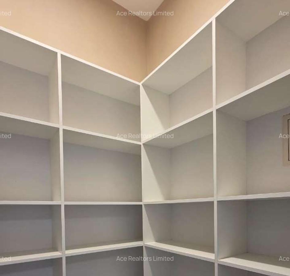 4 Bed Townhouse with En Suite at Langata Duplex - 7