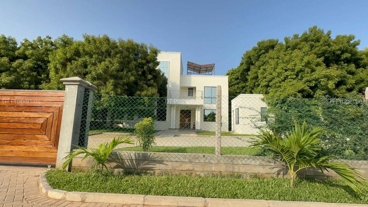 4 Bed House with En Suite at Kuruwitu Gardens - 10