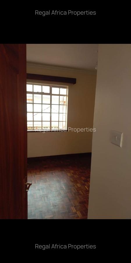 4 Bed Townhouse with En Suite in Kiambu Road - 12