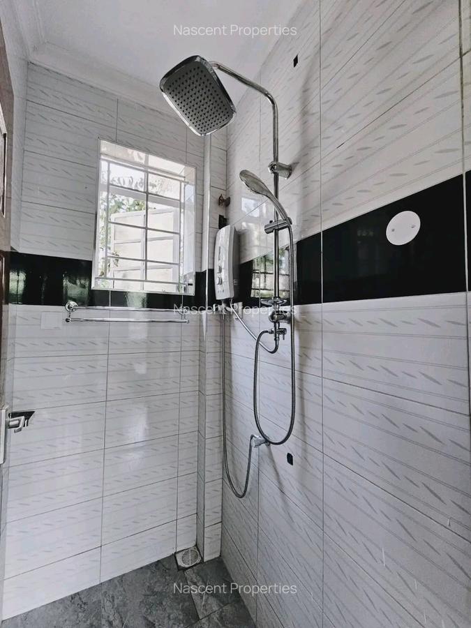 2 Bed House with En Suite in Nyari - 11