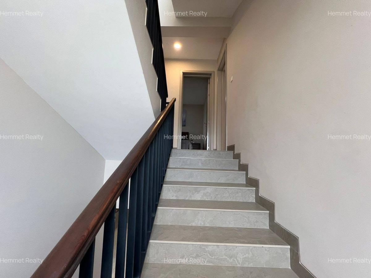 4 Bed Townhouse with En Suite in Langata - 14