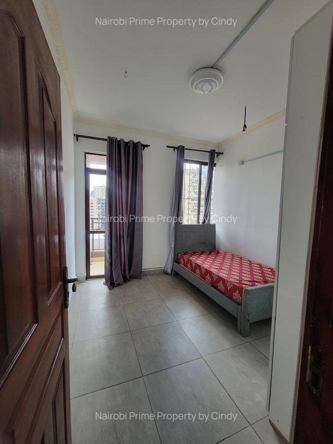 Serviced 4 Bed Apartment with En Suite at 2Nd Avenue - 10