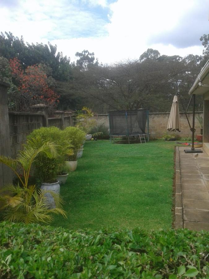5 Bed Townhouse with En Suite in Lavington - 4