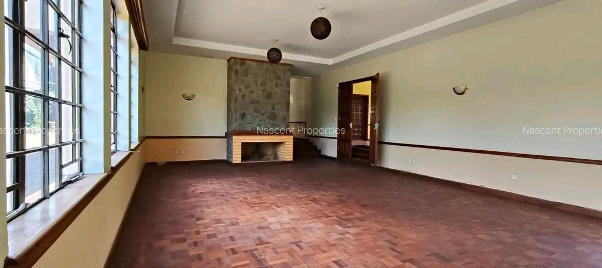 5 Bed House with En Suite in Runda - 4