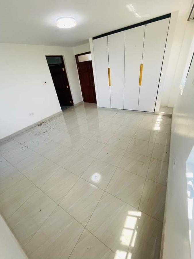 5 Bed Townhouse with En Suite in Kitengela - 7