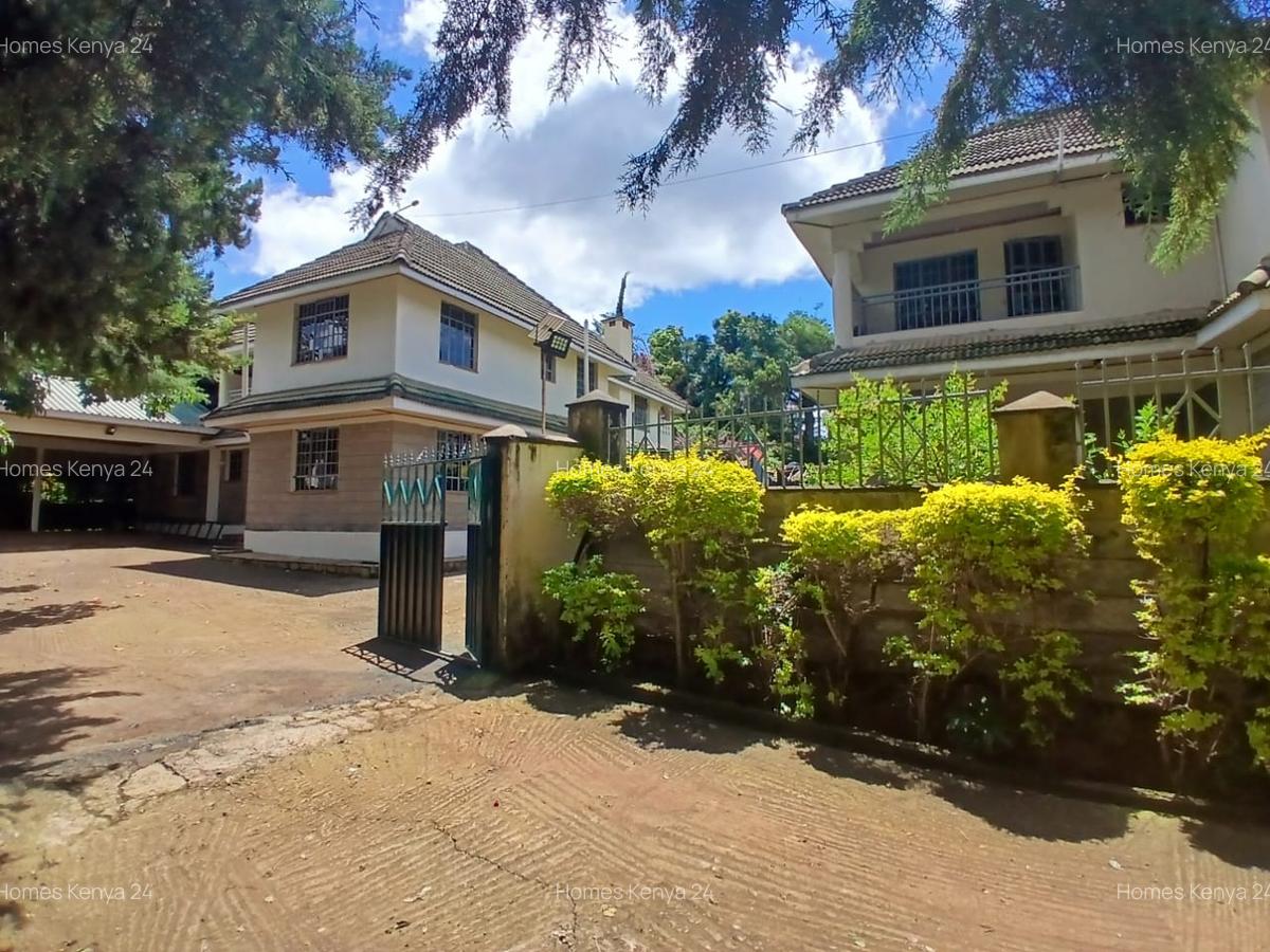 4 Bed House in Kiambu Road - 1