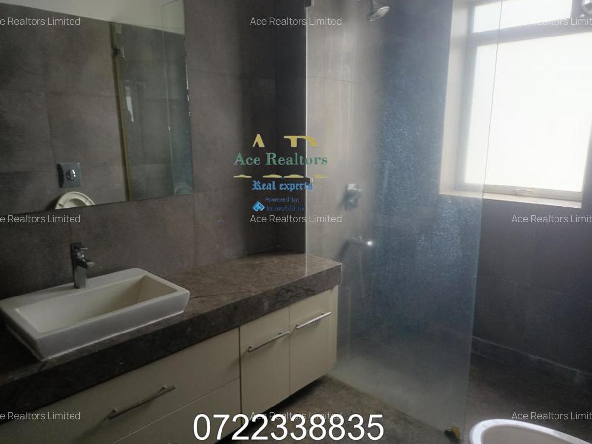 4 Bed Townhouse with En Suite at Spring Valley - 9